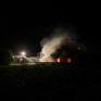 Elektrofahrzeug in Garage in Vollbrand