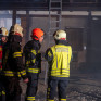 Elektrofahrzeug in Garage in Vollbrand